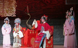 黄梅戏女驸马全集播放马兰板，黄梅戏女驸马全剧马兰